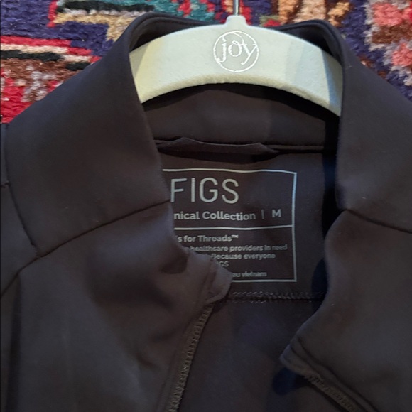 FIGS black jacket size medium - Picture 2 of 4